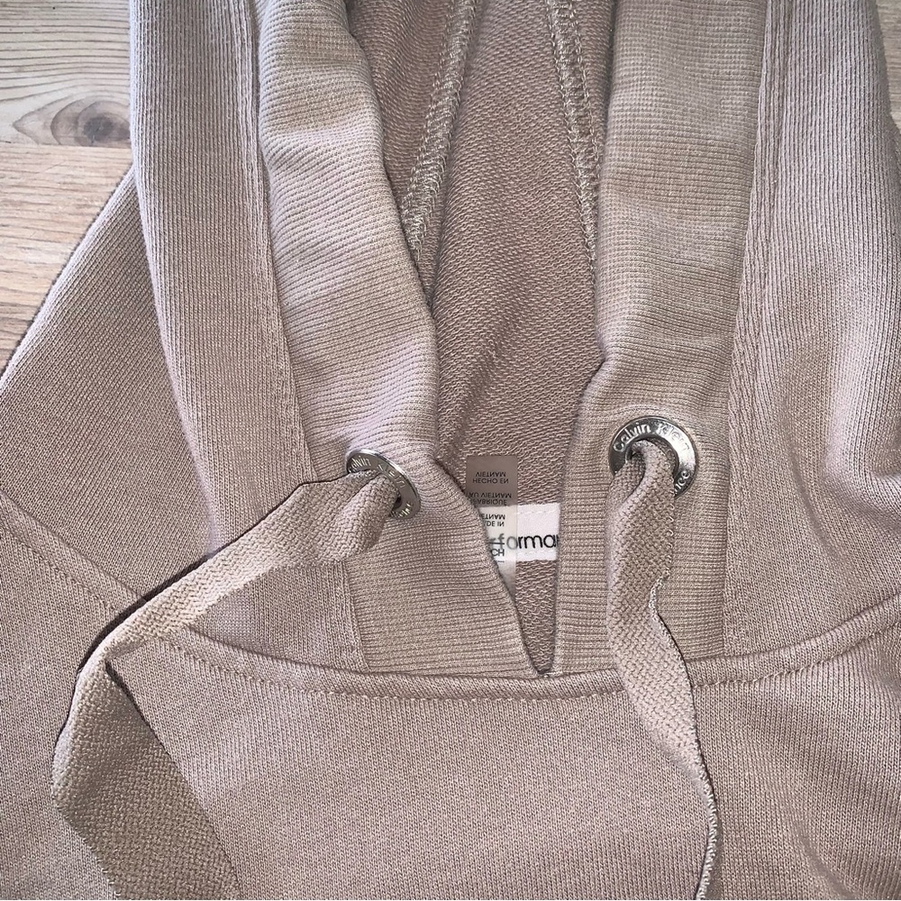 Calvin Klein Logo Cropped Hoodie - Picture 8 of 14